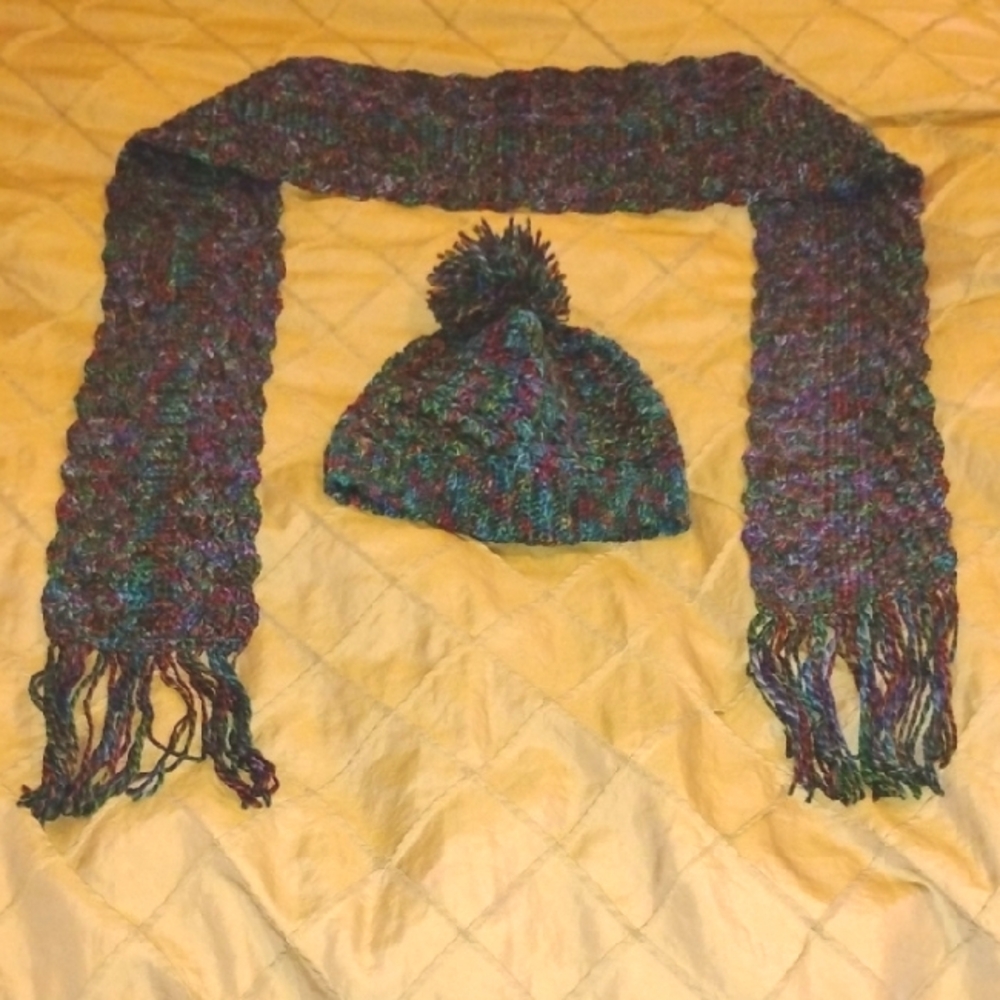 Handmade Crochet Multi Color Wool Hat And Scarf Set Women's Size Small